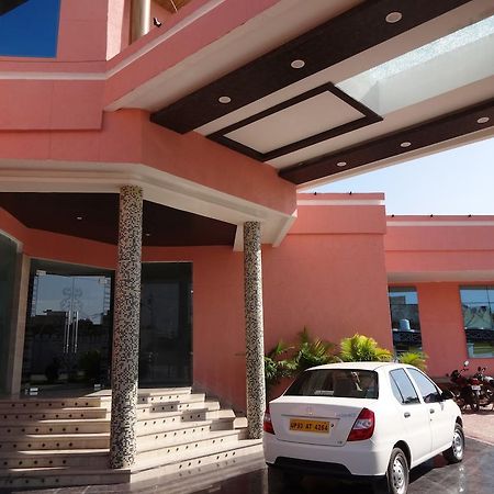 Hardik Resort Orchha Exterior photo